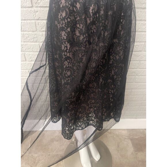 Express Black Mesh Lace Overlay Knee Length Skirt Size 2 - Picture 6 of 9